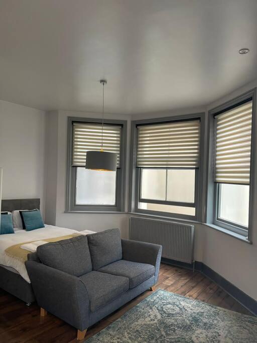 1 Comfortable Studio Apartment Brighton ภายนอก รูปภาพ