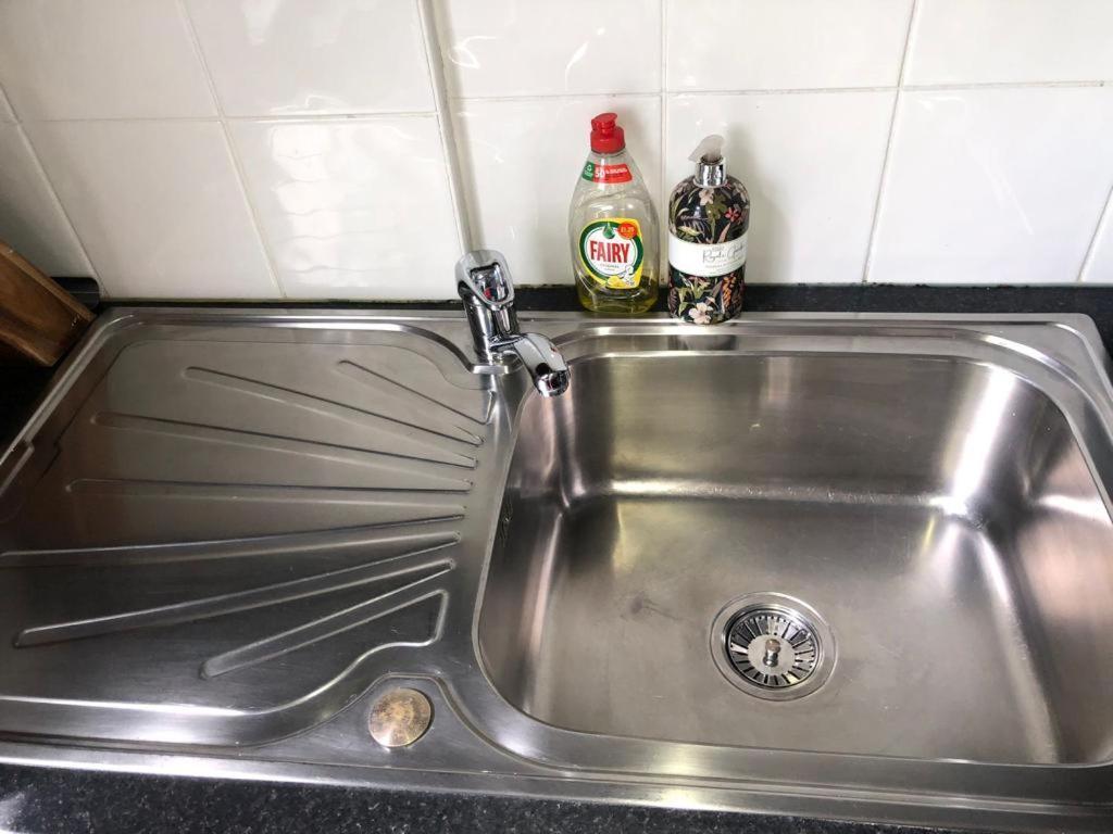 1 Comfortable Studio Apartment Brighton ภายนอก รูปภาพ